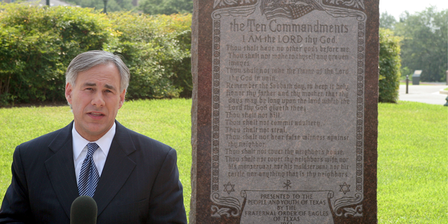 Texas Senate Passes Bill Requiring Display of Ten Commandments in Public School Classrooms