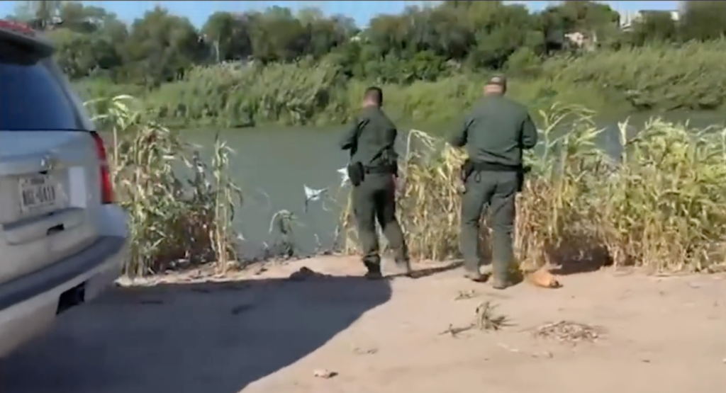 Border Patrol Supervisors Cut State Wire on Private Property, May Have Violated Texas Law – VIDEO